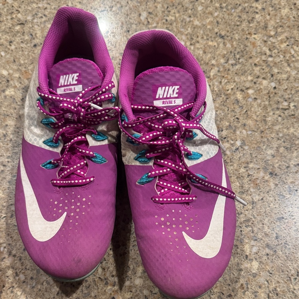 Nike Women's Purple and White Athletic Shoes